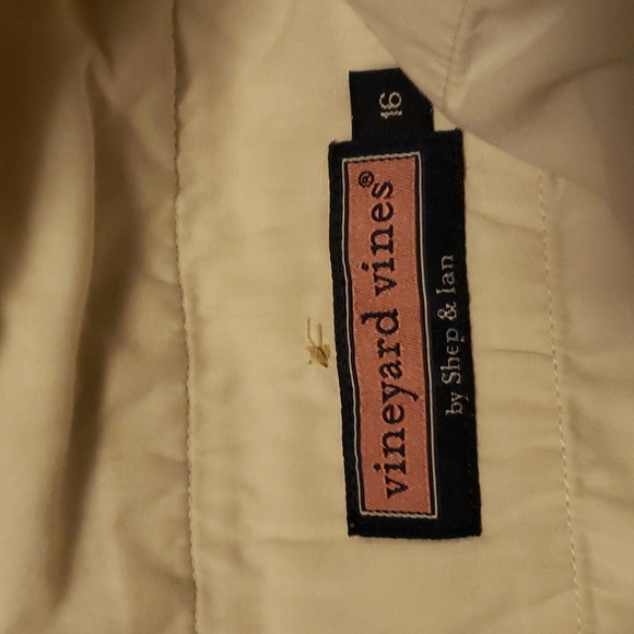 Vineyard Vines size 16 Fish Bones khaki shorts - Picture 2 of 6